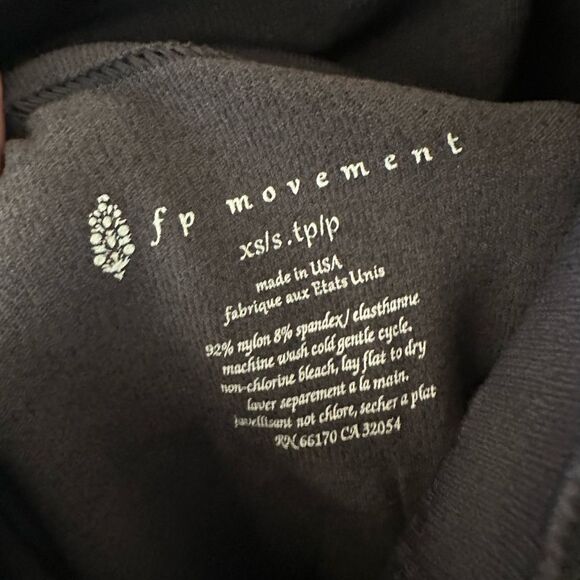 NWOT Free People Movement Barely There Washed Yoga Legging Size XS / S - Picture 4 of 5